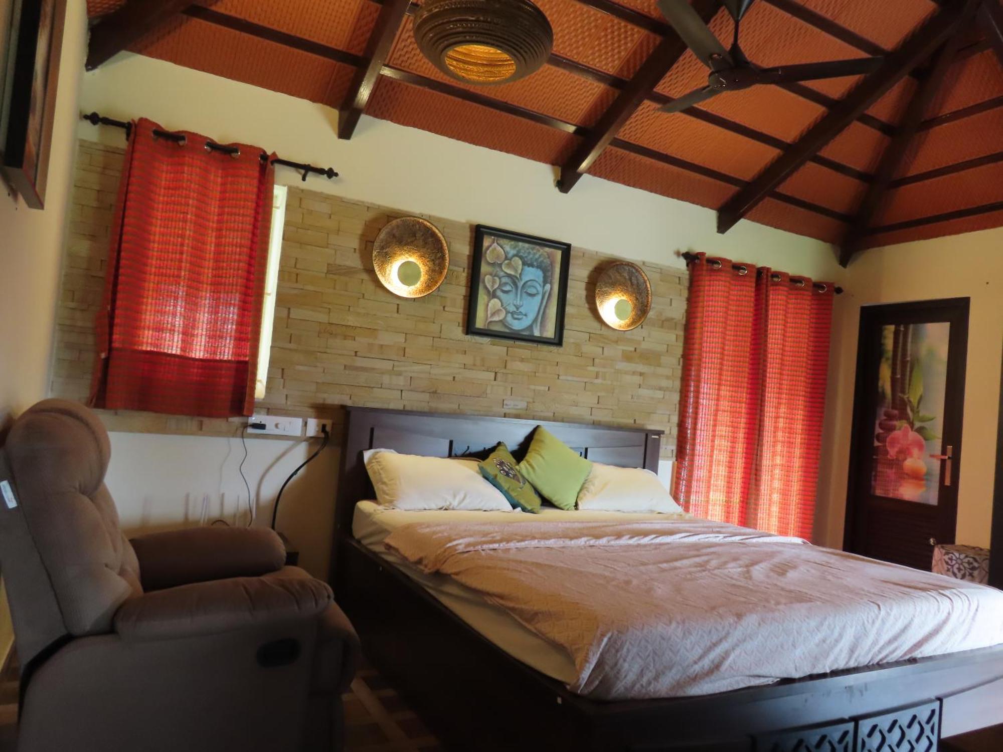 Misty Hills Retreat Hotel โคอิมบาทอร์ ภายนอก รูปภาพ